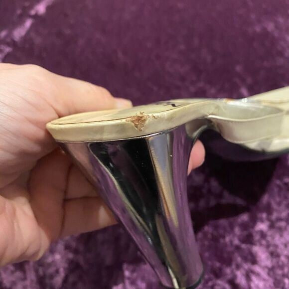 Vintage Nando Muzi heels - Picture 9 of 13